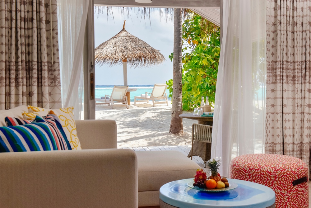 content/hotel/Kanuhura/Accommondation/Beach Villa Sunrise/Kanuhura-Acc-BeachVillaSunrise-03.jpg